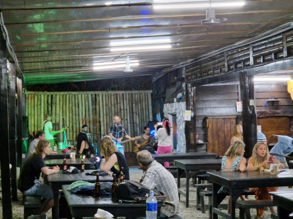 Playa Negra Brewing Beachfront Hotel Puerto Viejo de Talamanca 외부 사진
