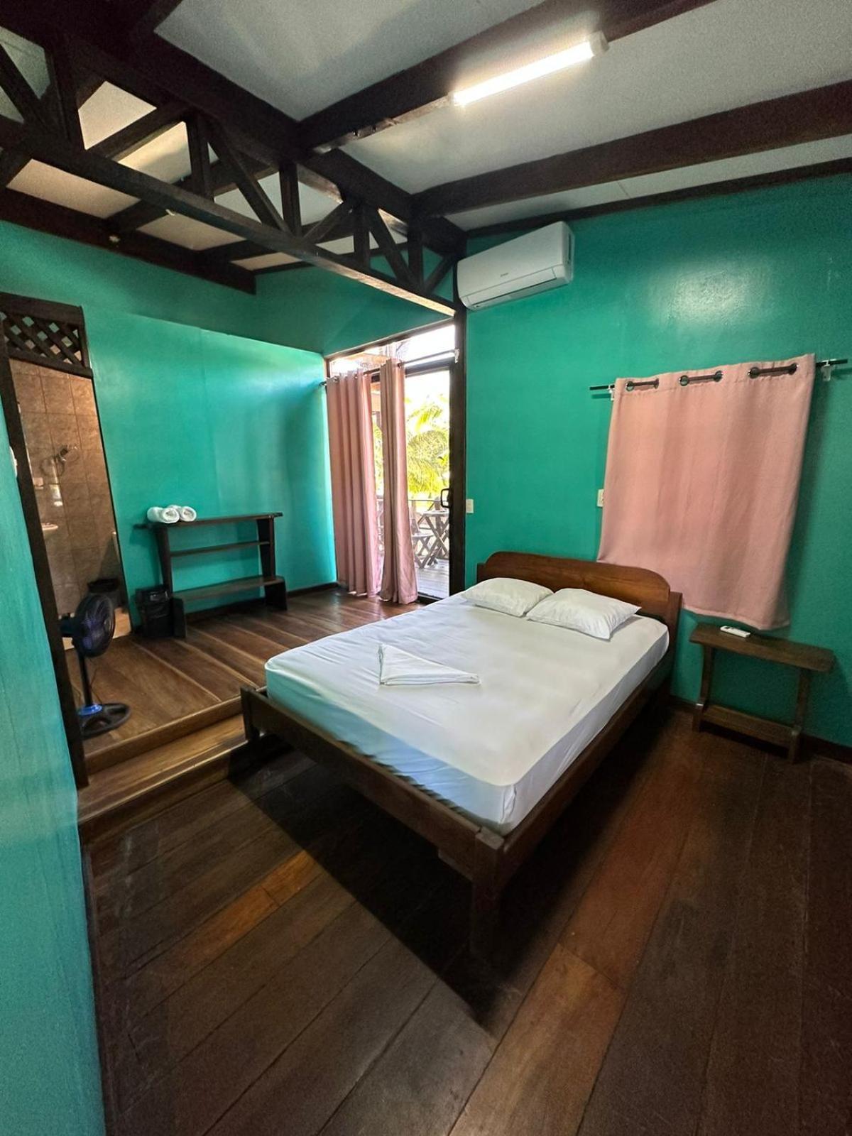 Playa Negra Brewing Beachfront Hotel Puerto Viejo de Talamanca 외부 사진